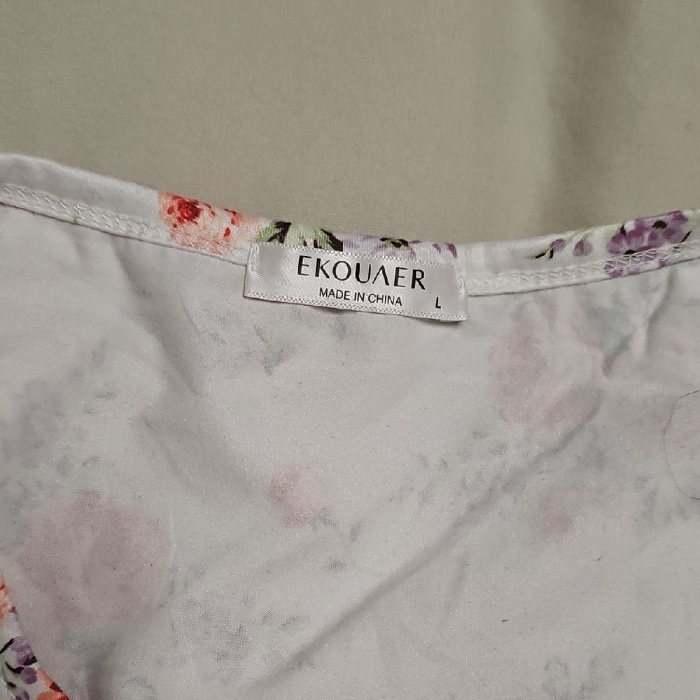 Floral Women's Pajama Set - White and Pink - Picture 6 of 7